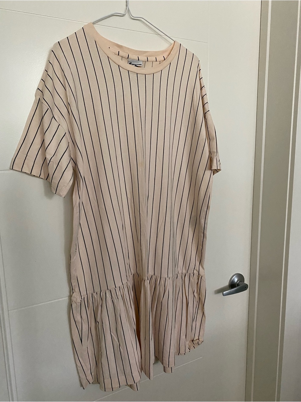 Noisy may Cream Short-Sleeve Dress
